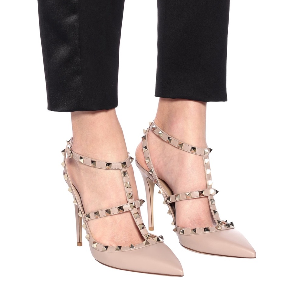 AUTHENTIC VALENTINO ROCKSTUD PUMPS